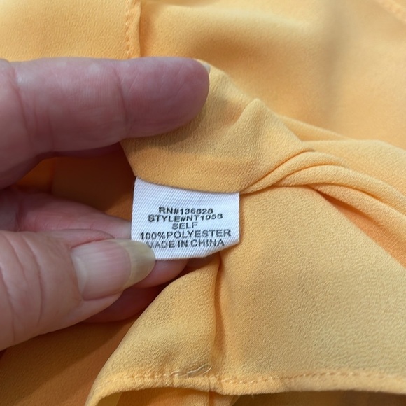 Rebecca Hampton Yellow Gold Sleeveless Women's Top. Small - Picture 5 of 10